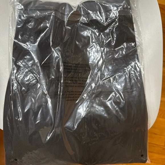 Ultra High Rise Shelby Wide Leg Scrub Pants - Picture 3 of 4